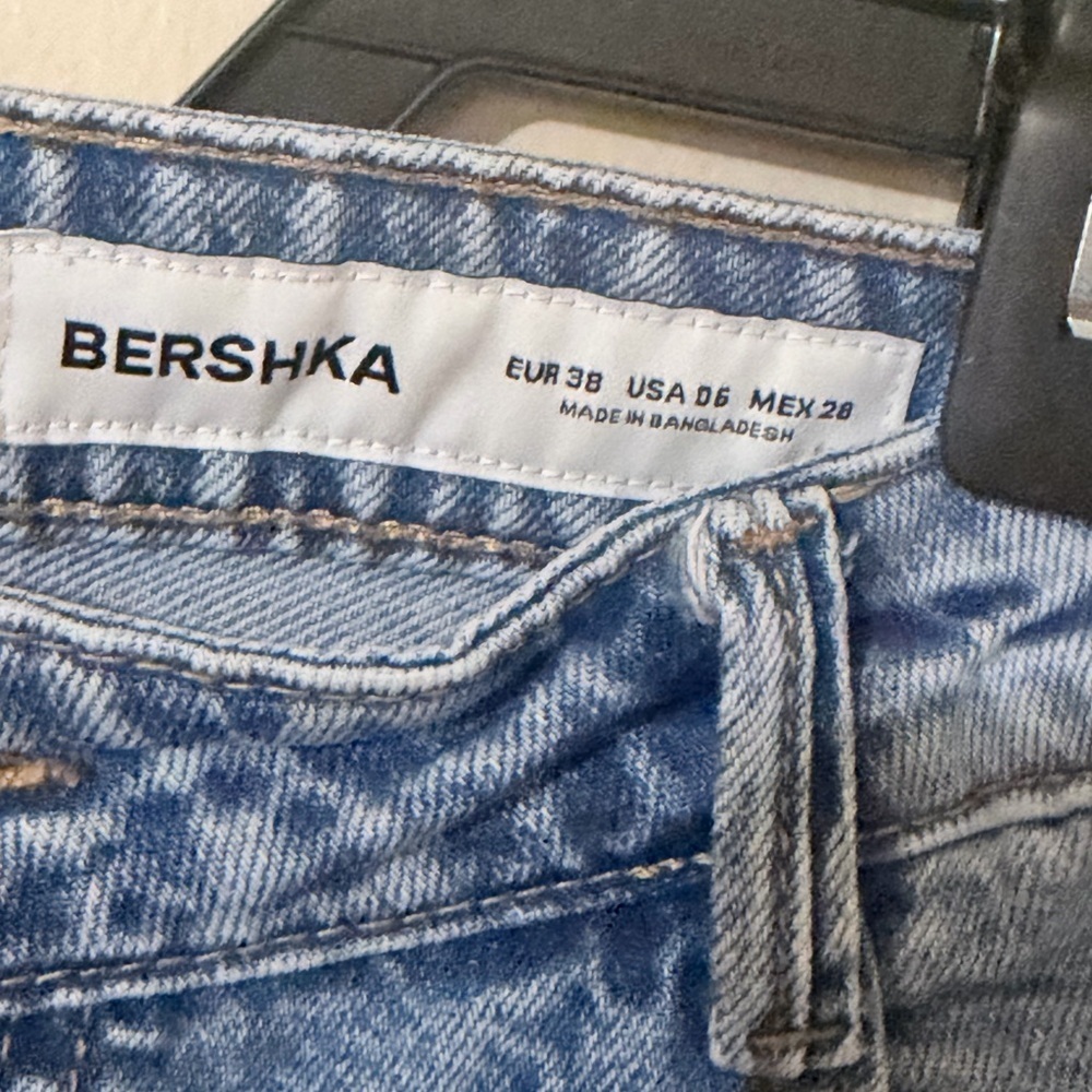 Bershka Light Denim Cargo Flare Jeans - Picture 5 of 8